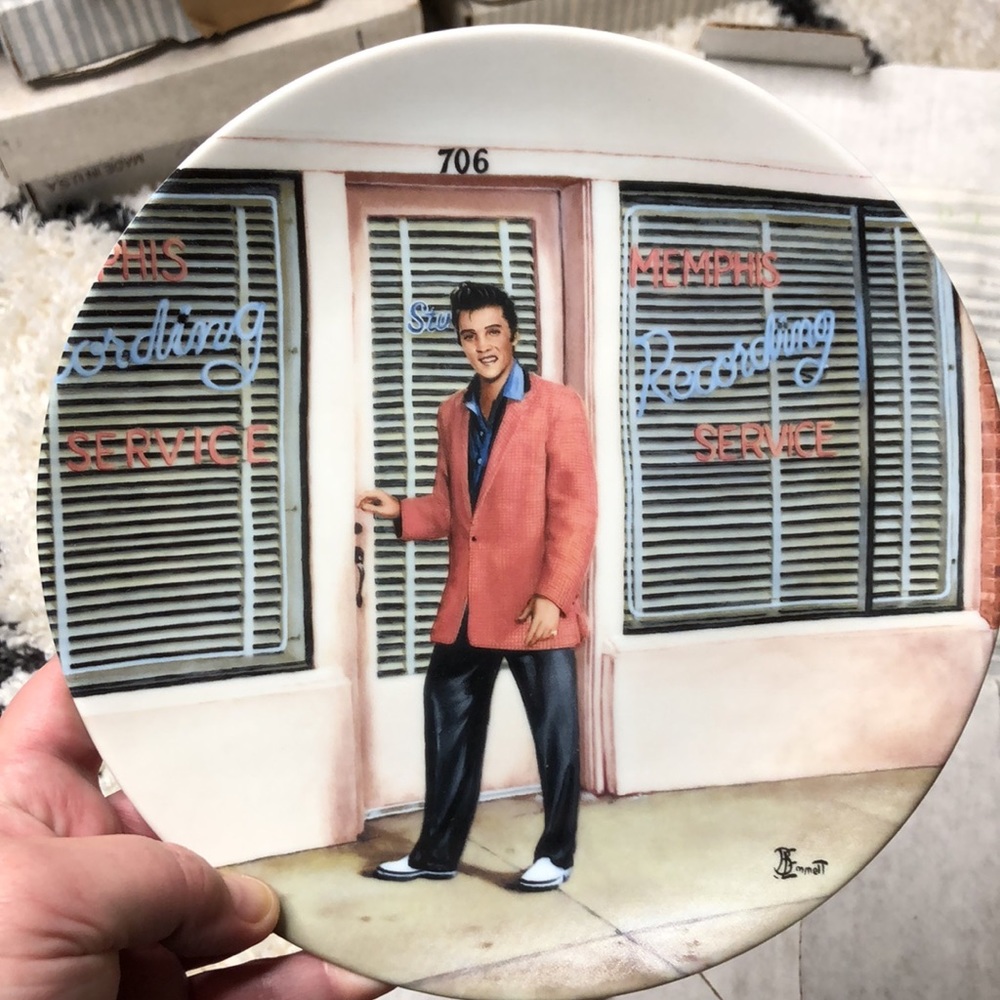 Elvis Presley Collectors Plate 1990